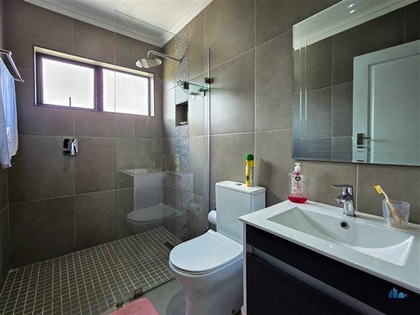2 Bedroom Property for Sale in Gonubie North Eastern Cape